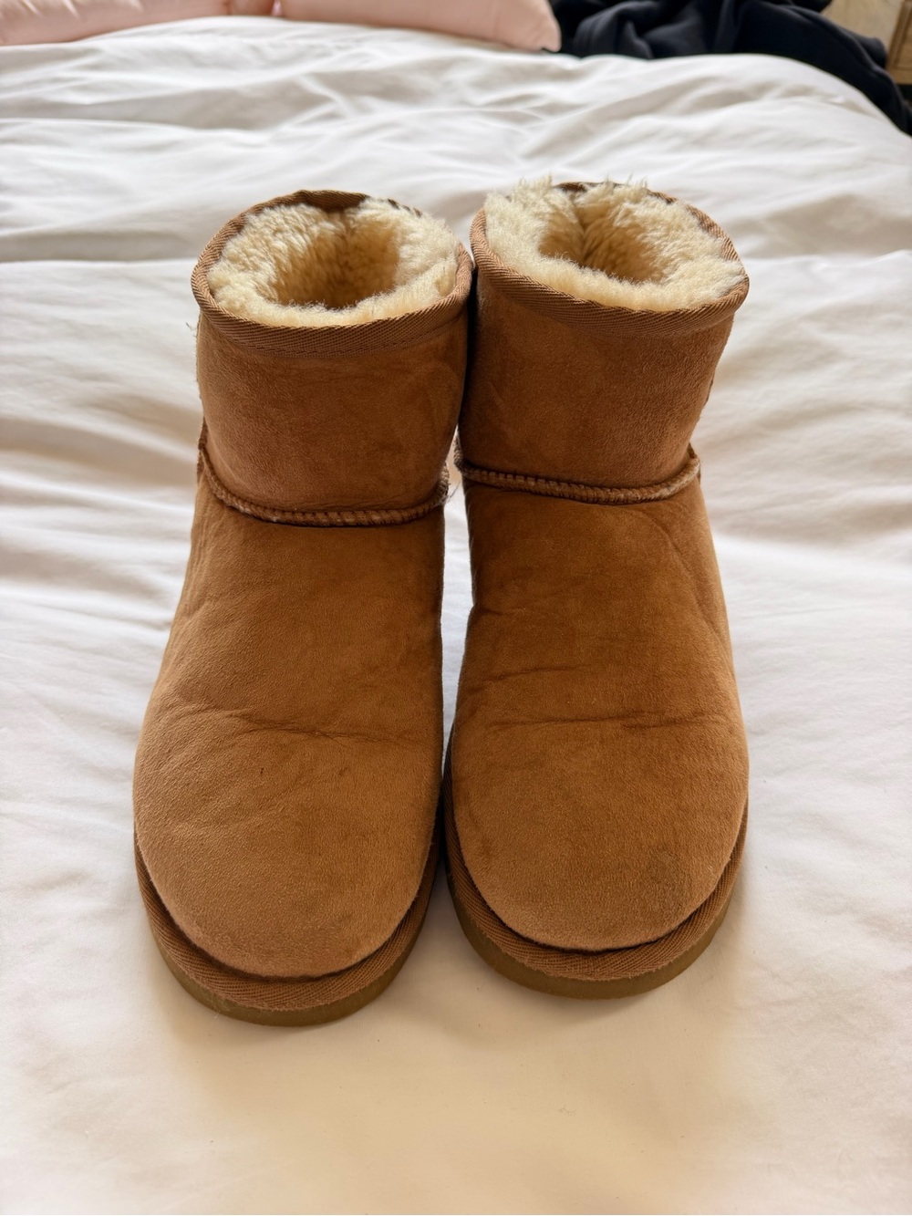 Classic Cozy Shearling Boot - Chestnut